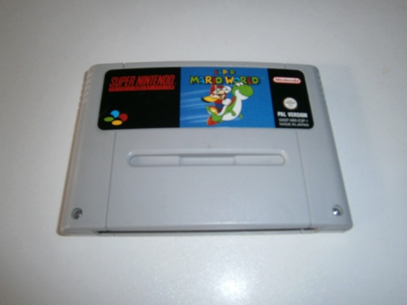 SUPER MARIO WORLD